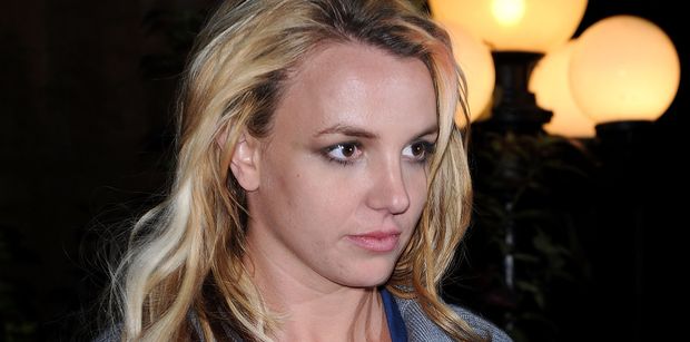 Nowy chłopak Britney Spears jest ojcem DZIEWIĘCIORGA DZIECI! Jego żona przerwała milczenie:"Jest żonaty i wyrzekł się pociech"