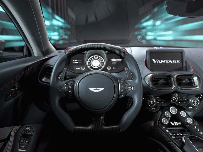 Aston Martin Vantage V12 - wnętrze