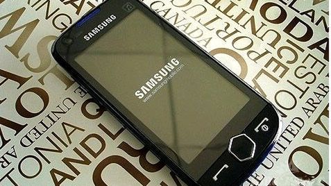Samsung S8000 i M8000 - znowu dotykowe 1