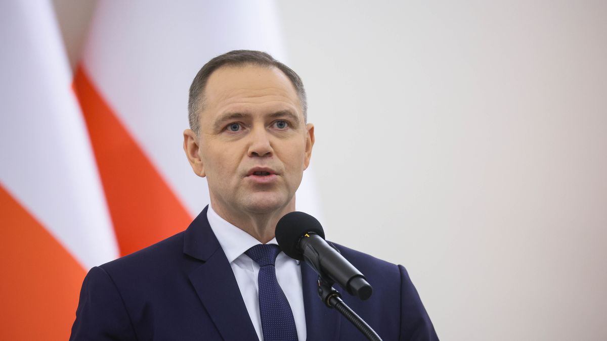 Warszawa, 13.11.2025. Prezydent RP Karol Nawrocki podczas wspólnej konferencji prasowej z prezydent Konfederacji Szwajcarskiej Karin Keller-Sutter, po spotkaniu w Pałacu Prezydenckim w Warszawie, 13 bm. Prezydent Szwajcarii jest z wizytą roboczą w Polsce. (mr) PAP/Leszek Szymański