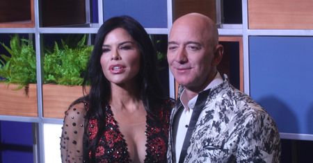 Czy Jeff Bezos kupi i zje Mona Lisę? Tego chcą internauci