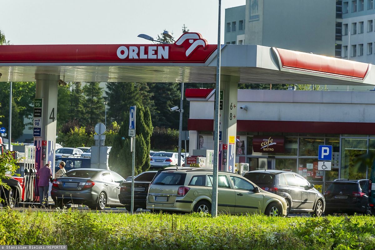 Podwyżki na stacjach paliw w tym tygodniu przyspieszyły - alarmują analitycy portalu e-petrol.pl
