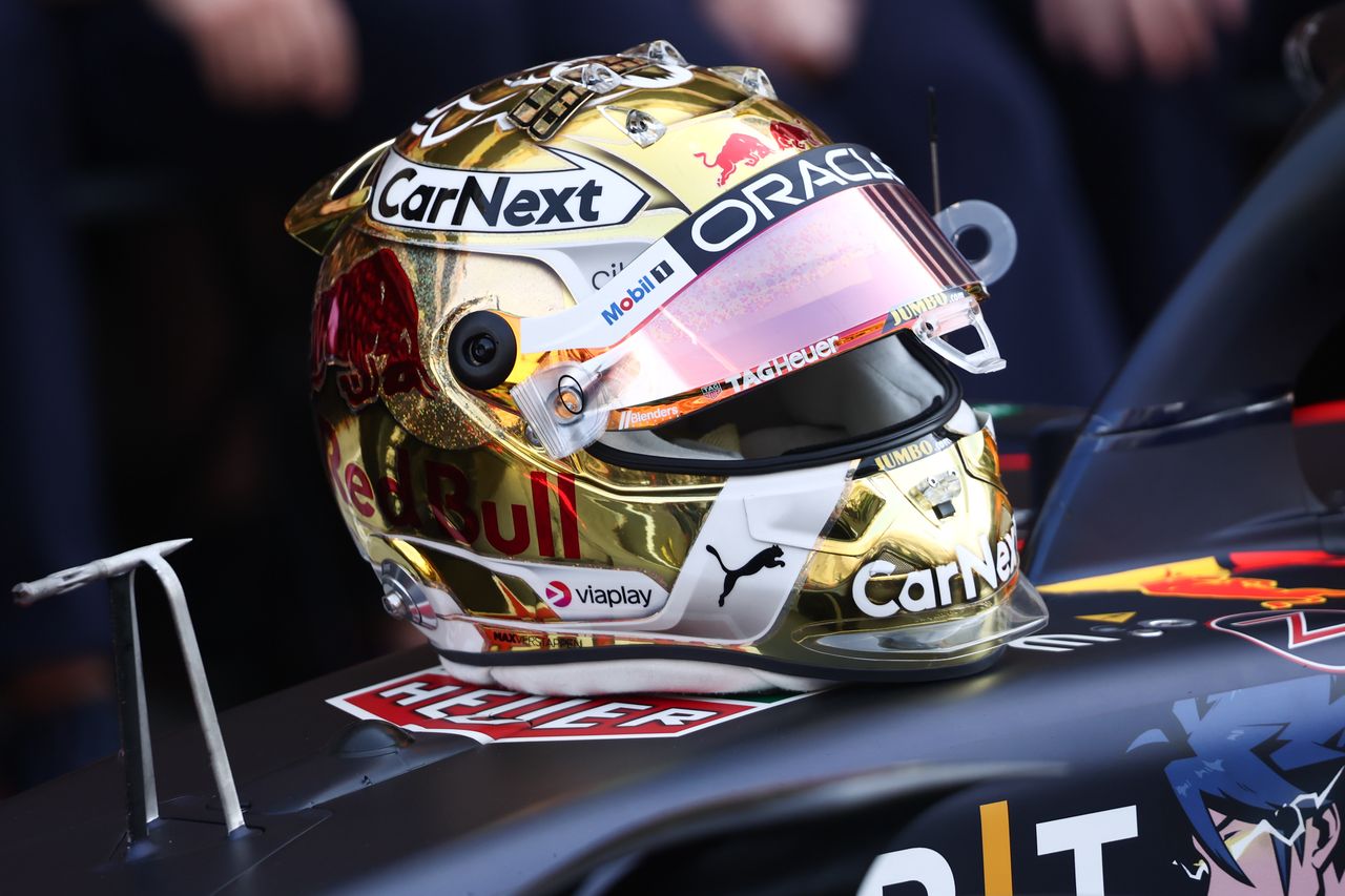 Max Verstappen's helmet before the Formula 1 Abu Dhabi Grand Prix at Yas Marina Circuit in Abu Dhabi, United Arab Emirates on November 17, 2022. (Photo by Jakub Porzycki/NurPhoto via Getty Images)