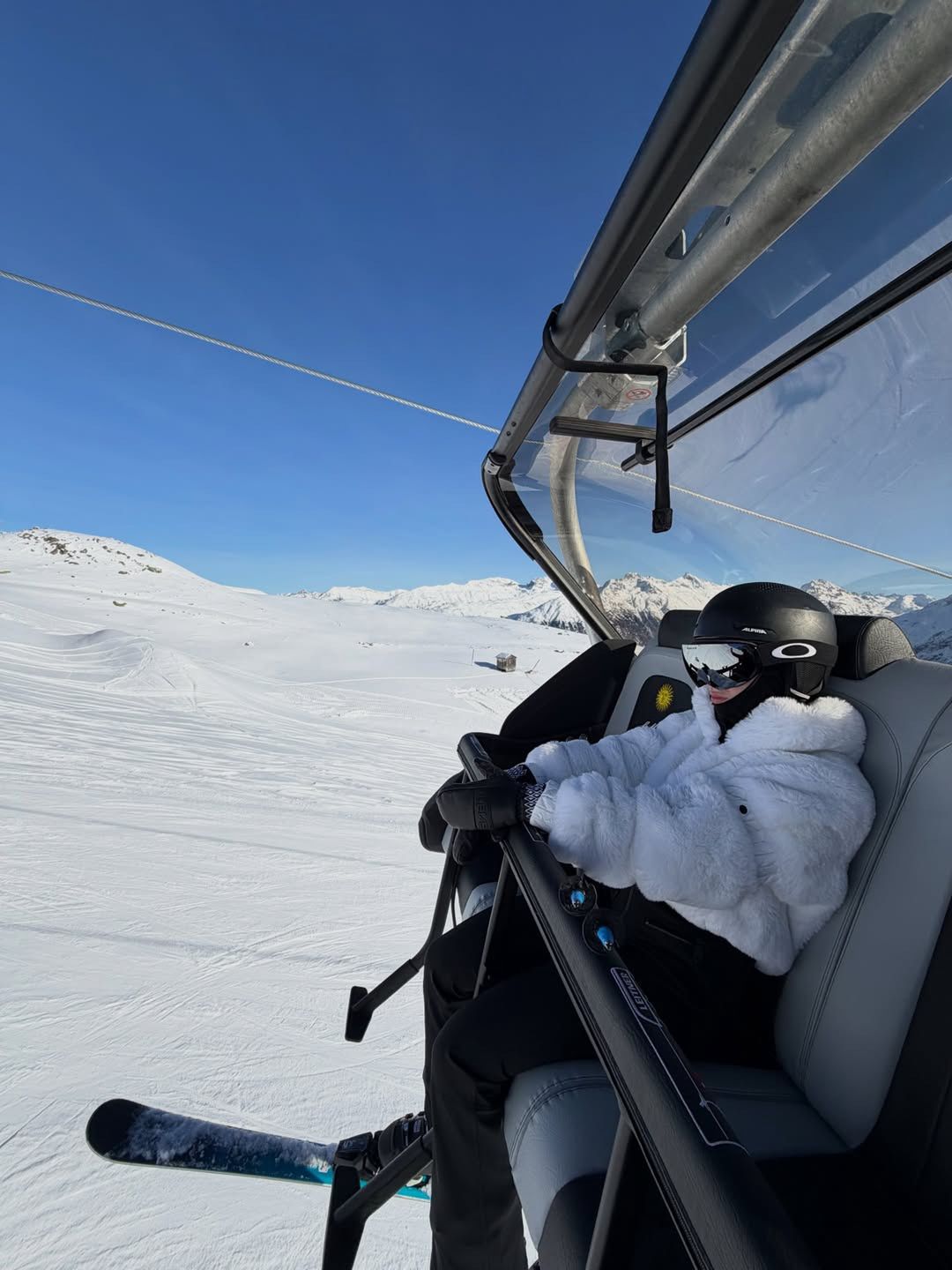 Roksana Węgiel zaliczyła instagramową sesję i glebę na stoku