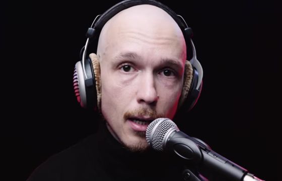 Krzysztof Gonciarz przekazał organizacji LGBT pieniądze z reklam Andrzeja Dudy