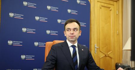 Nowy minister finansów już w gabinecie. Na stronie resortu wciąż "stare" nazwiska