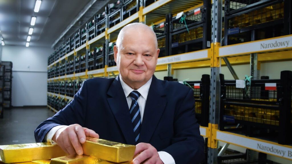 Adam Glapiński w skarbcu NBP