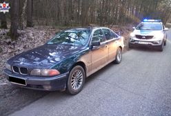 Olszewnica. Kierowca BMW jechał i pił piwo. "Miał blisko do domu"
