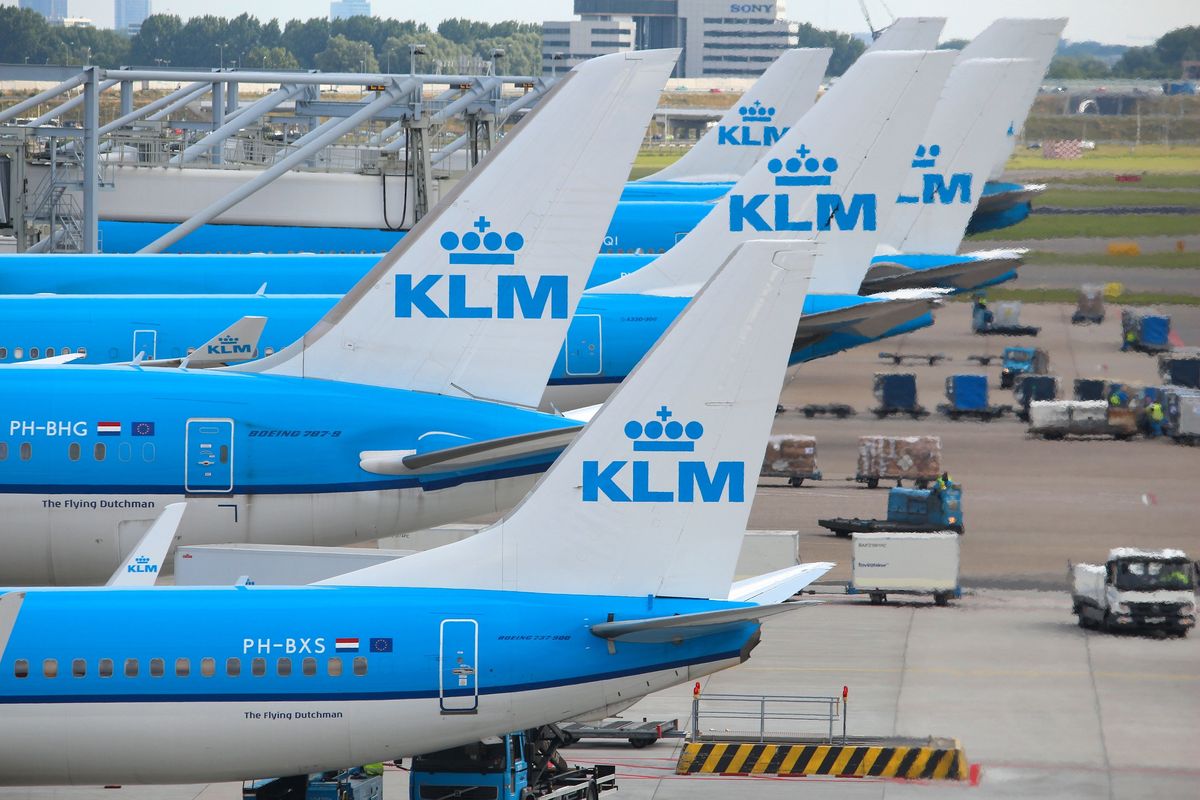 Samoloty KLM na lotnisku w Amsterdamie 