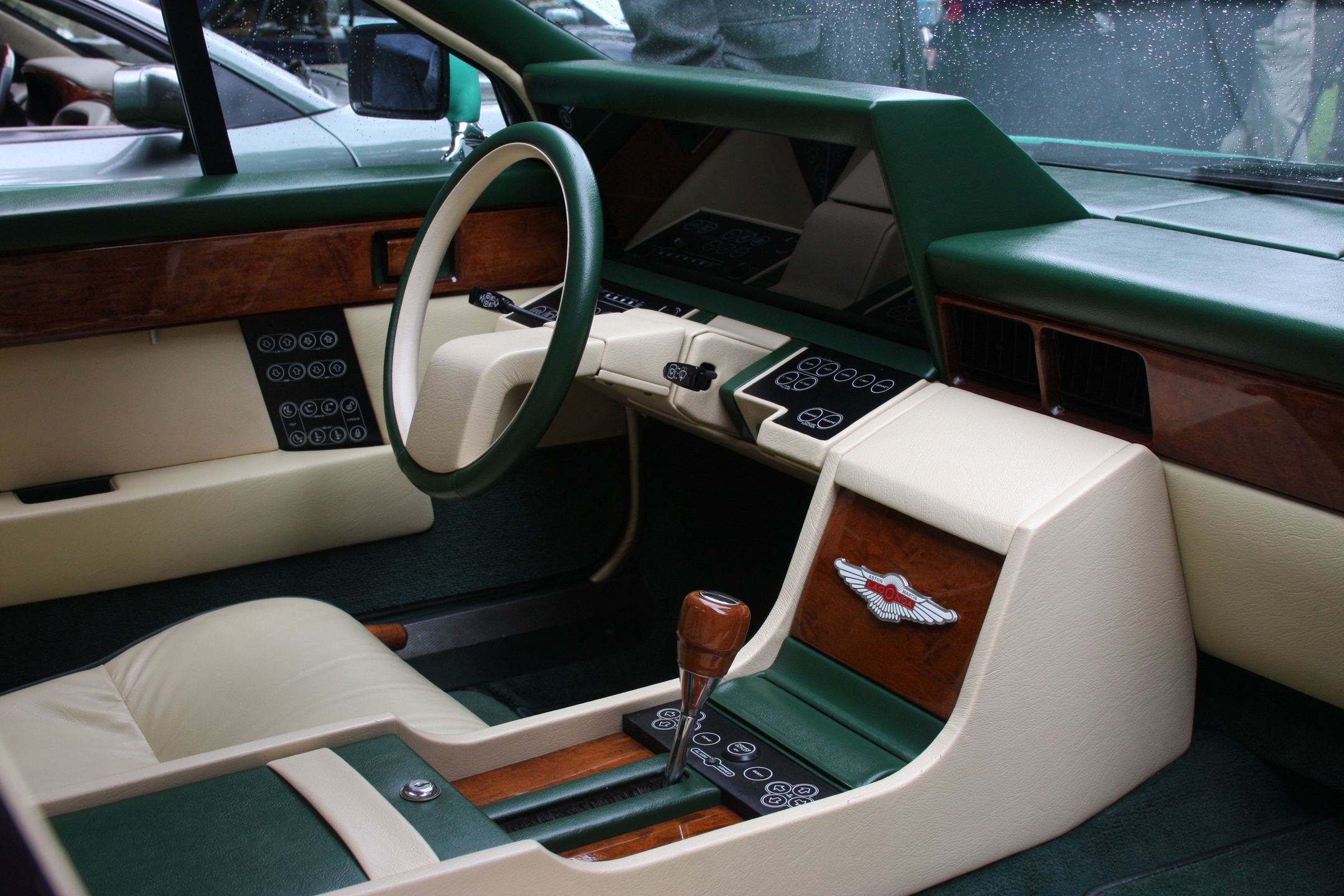 Aston Martin Lagonda