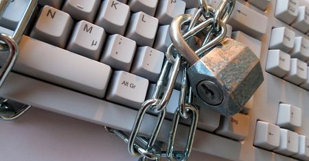 Rząd zablokuje TOR i VPN? - pyta poseł Wilk