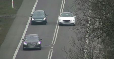 Myślisz, że nie można wyprzedzać na podwójnej ciągłej? Są wyjątki