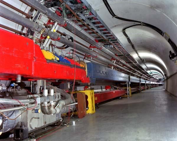 Tevatron odchodzi do historii. Brak funduszy niweczy marzenia o dalszych badaniach 2