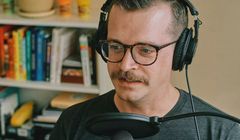 Na YouTube i w domowym zaciszu. Tak Polacy kochają słuchac podcastów