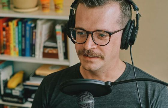 Na YouTube i w domowym zaciszu. Tak Polacy kochają słuchac podcastów