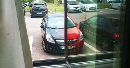 Te odbicia mieszają w głowach. Przyjrzyj się uważnie