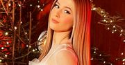 Roksana Węgiel pozdrawia fanów spod choinki i zachwyca wyglądem. Młoda gwiazda na naszych oczach zmienia się w piękną kobietę