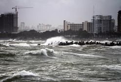 Huragan Irene coraz potężniejszy, zbliża się do USA