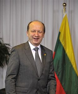 Przełom na Litwie: premier popiera polskie nazwiska