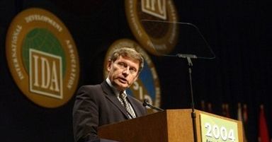 Balcerowicz prosi prezydenta o interwencję ws. komisji bankowej