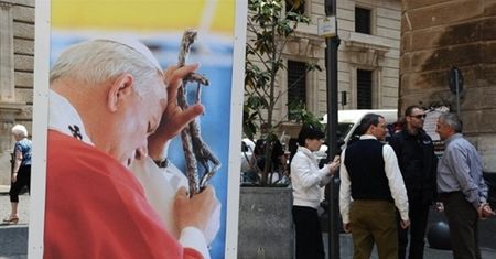 "To oni chcieli zabić Papieża Polaka"