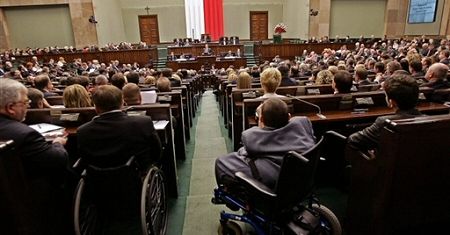 „Sejm nie może być dziadowski”