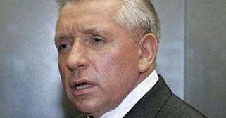 Rząd lata za setki tysięcy złotych