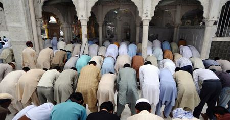 Pakistan: eksplozja roweru zaparkowanego pod kaplicą zabiła pięć osób