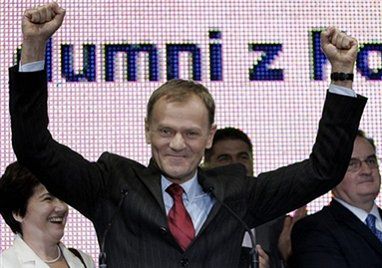 "Ile razy można zapędzać ludzi do urn?" - Donald Tusk dla WP