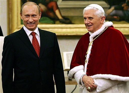 "Wizyta Putina w Watykanie ma poprawić jego wizerunek"