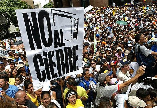 Wenezuelczycy protestowali przeciw zamknięciu opozycyjnej stacji tv