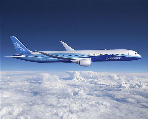Boeing zaprezentował nowy samolot - 787 Dreamliner