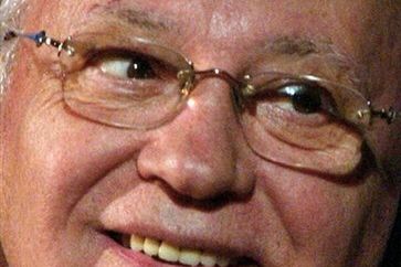 Gorbaczow: dalajlama poprosił mnie o mediacje