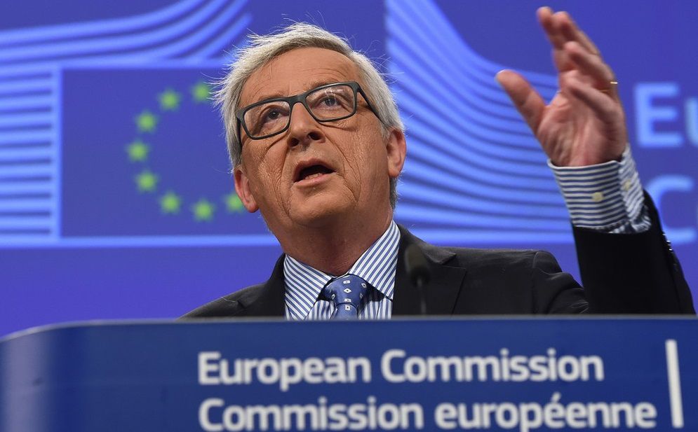 Juncker skomentował sytuację w Polsce. Sankcje są możliwe