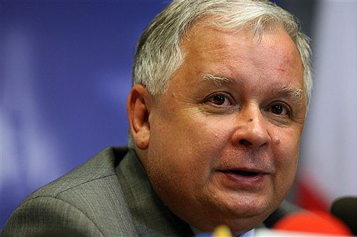Prezydent Kaczyński odwołał wizytę na Węgrzech, bo nie miał czym tam polecieć
