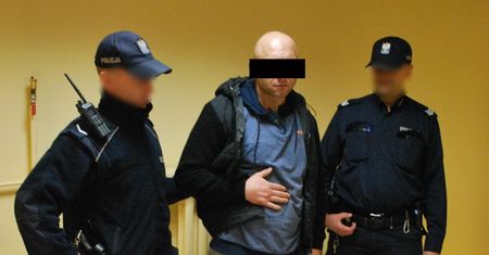 Warszawa. Pociął twarz kierownikowi pociągu. 39-latek zatrzymany