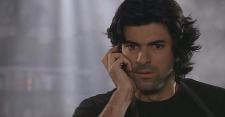 "Grzech Fatmagül" odcinek 155: Rahmi chce rozwodu! Kerim spotka dawną przyjaciółkę