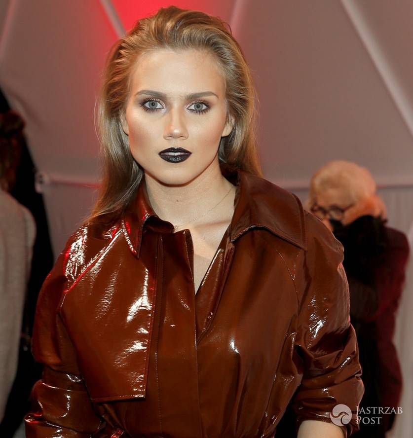 Agnieszka Kaczorowska w halloweenowej stylizacji na imprezie sportowej marki