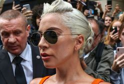 Lady Gaga w prześwitującej sukience. Promuje nowy film