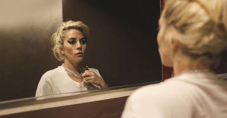 Lady Gaga stawia czoło traumie. "Próbowałam to wymazać z umysłu"