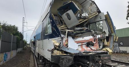 Czechy. Pociąg z 200 pasażerami wjechał w ciężarówkę