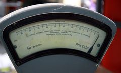 Źle zważyła pierogi. Policja zakuła kobietę w kajdanki i przesłuchiwała przez 4 godziny