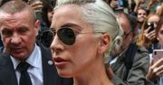 Lady Gaga w prześwitującej sukience. Promuje nowy film
