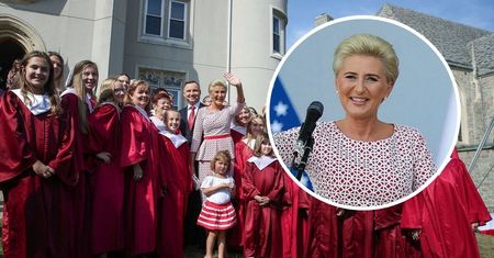 Agata Kornhauser-Duda spotkała się z Polonią. Nic dziwnego, że wybrała taką kreację