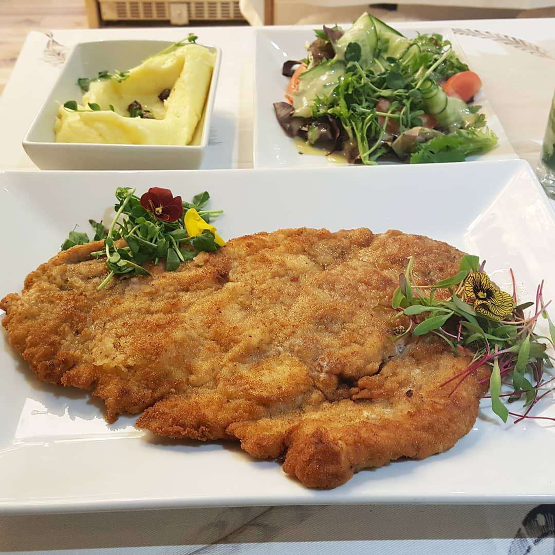 Kotlet schabowy w White Goose Bistro