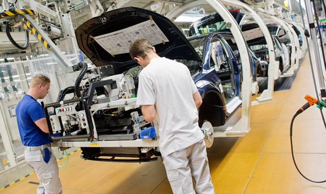 Volkswagen wstrzymuje produkcję Golfa i Passata