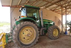 Tragiczna śmierć pod ciągnikiem. Pojazd przygniótł mężczyznę