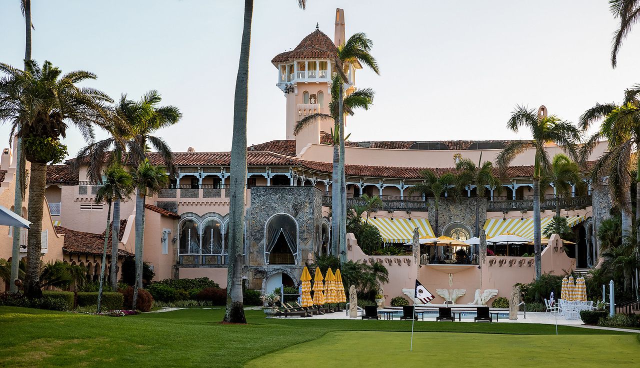 Z wizytą w Mar-a-Lago. "Zimowy Biały Dom" Donalda Trumpa od kuchni