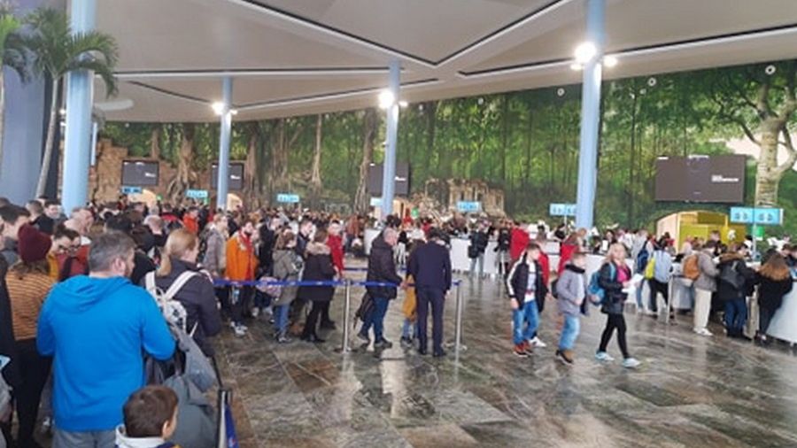 Tłumy na otwarciu Suntago Wodny Świat w Park of Poland 
