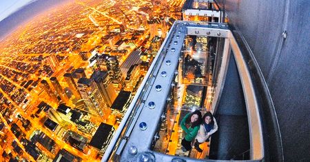 Chicago - szklana platforma widokowa pękła pod turystami!